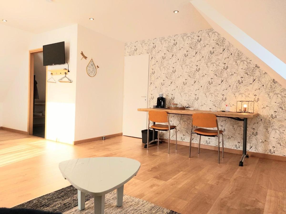 La Chambre Du Valois Cuvergnon Exteriör bild