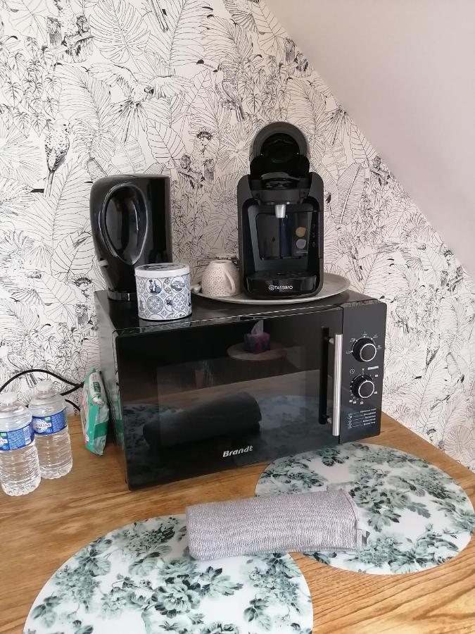 La Chambre Du Valois Cuvergnon Exteriör bild