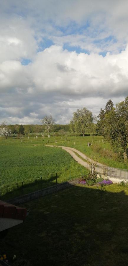 La Chambre Du Valois Cuvergnon Exteriör bild
